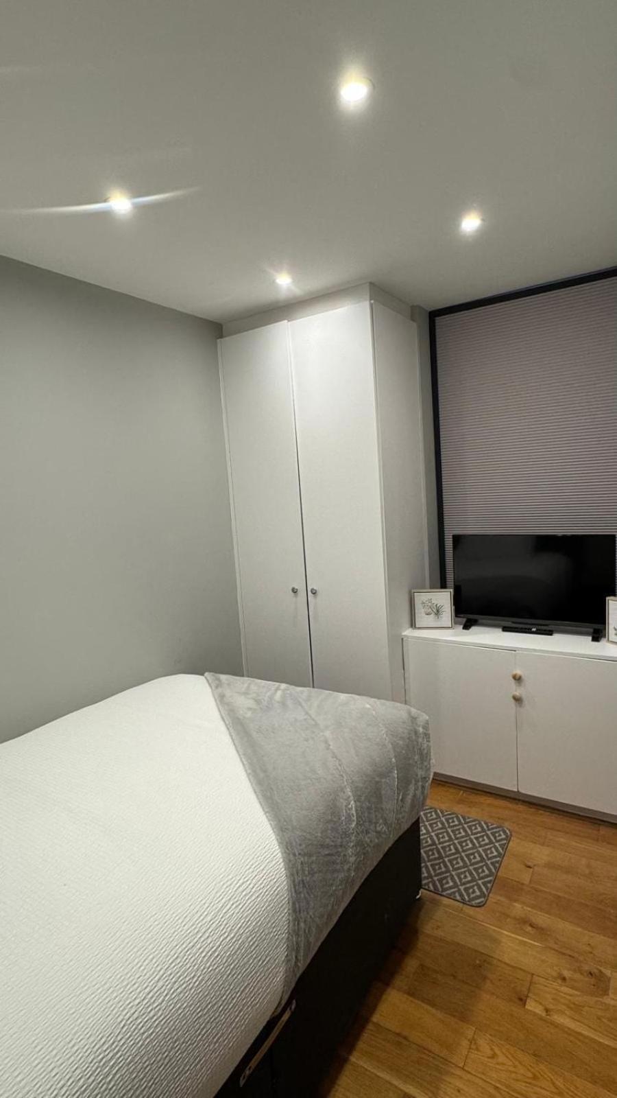 Central Apartment Londra Dış mekan fotoğraf