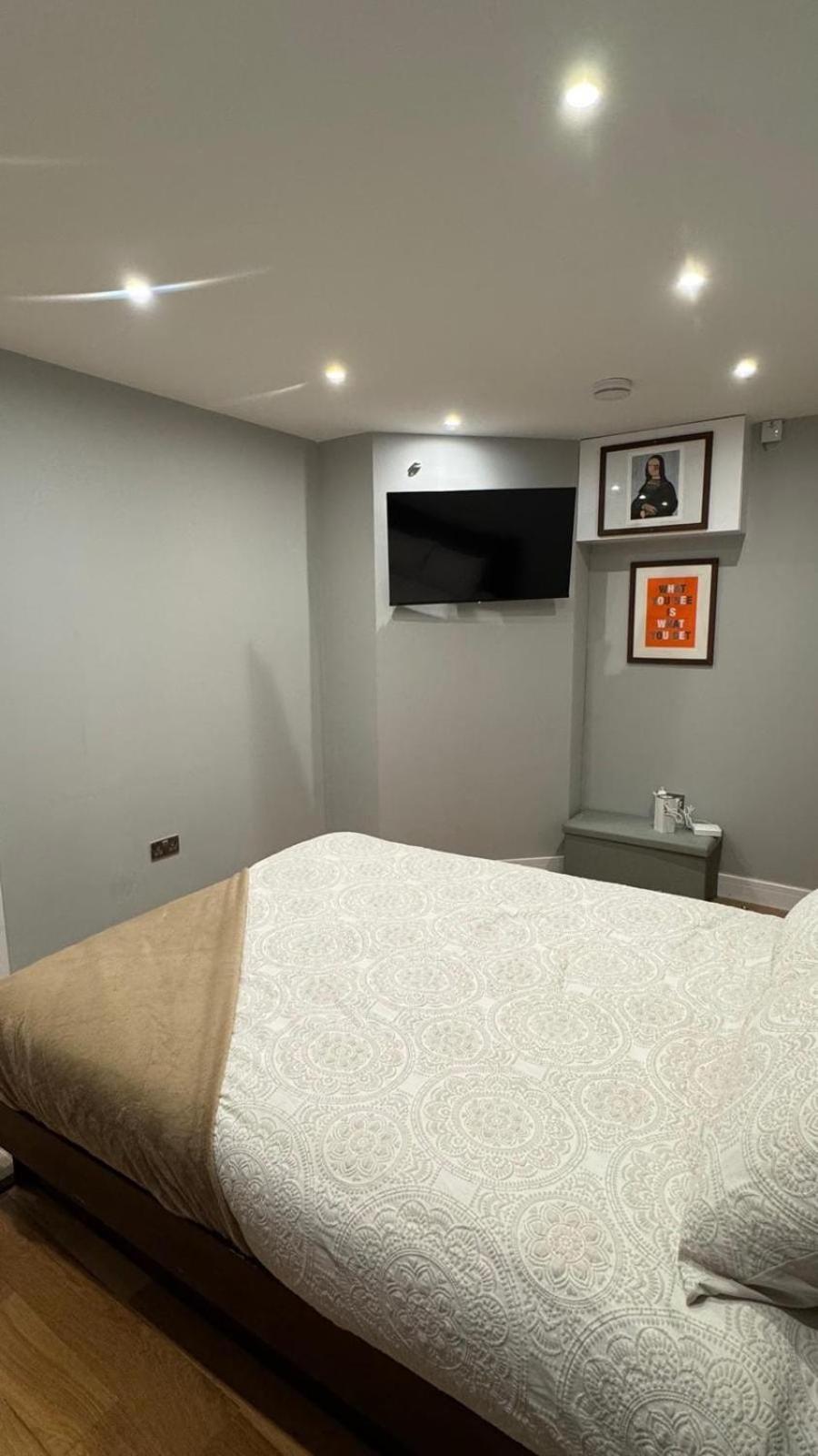 Central Apartment Londra Dış mekan fotoğraf